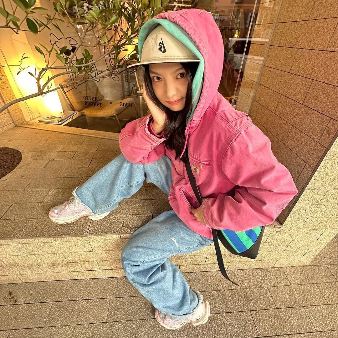 Vintage Carhartt Pink Hooded Jacket